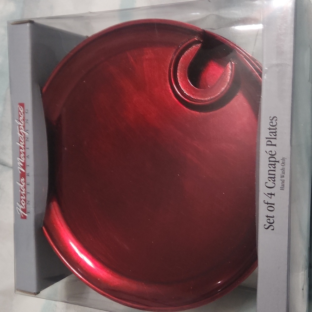 NWT Canapé Plates